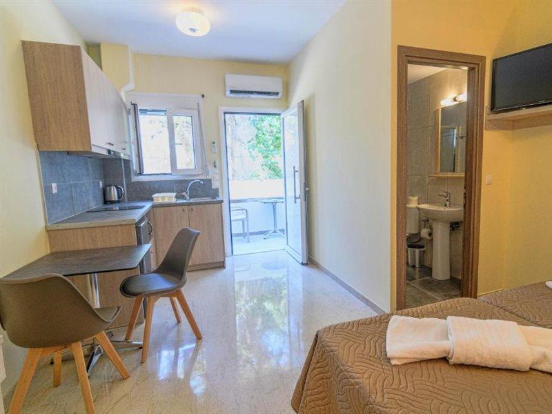 Varvaras Diamond Hotel Platanias Esterno foto