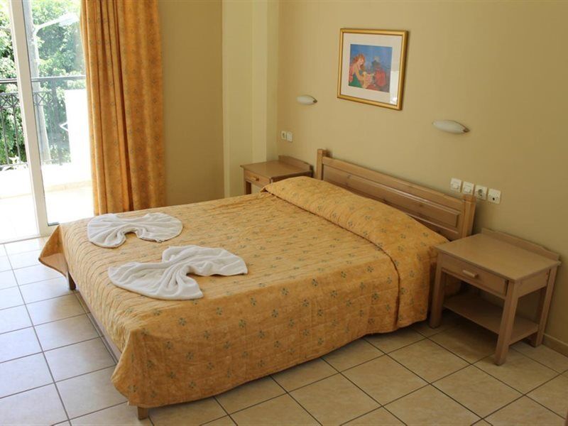 Varvaras Diamond Hotel Platanias Esterno foto